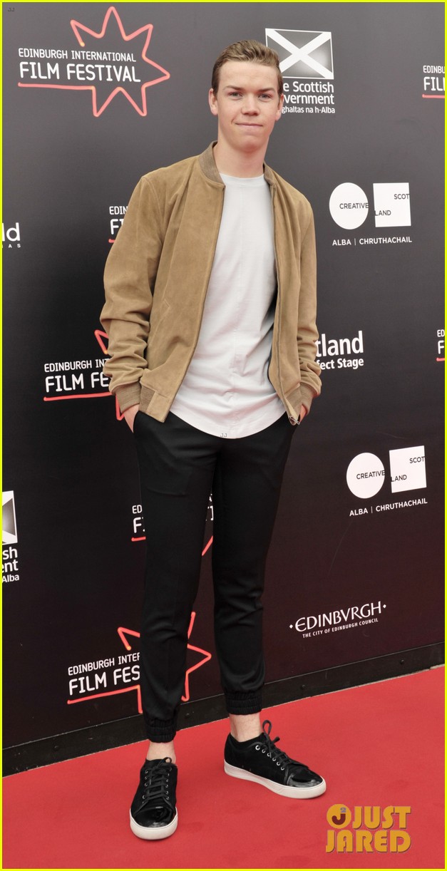 will poulter premieres kids in love in scotland 01