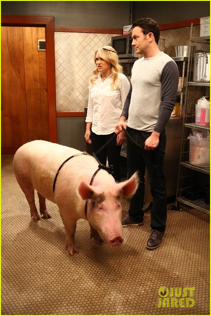 young hungry piggy stills 04