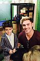 zac efron encourages kids to stay in school 02