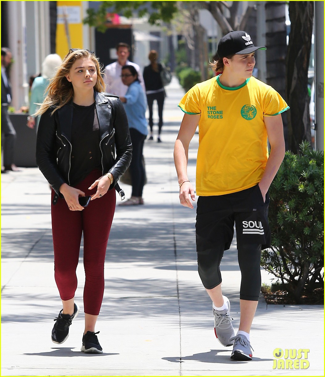 Brooklyn Beckham & Chloe Moretz Enjoy a Cute Afternoon Lunch Date!: Photo  990653, Brooklyn Beckham, Chloe Moretz Pictures