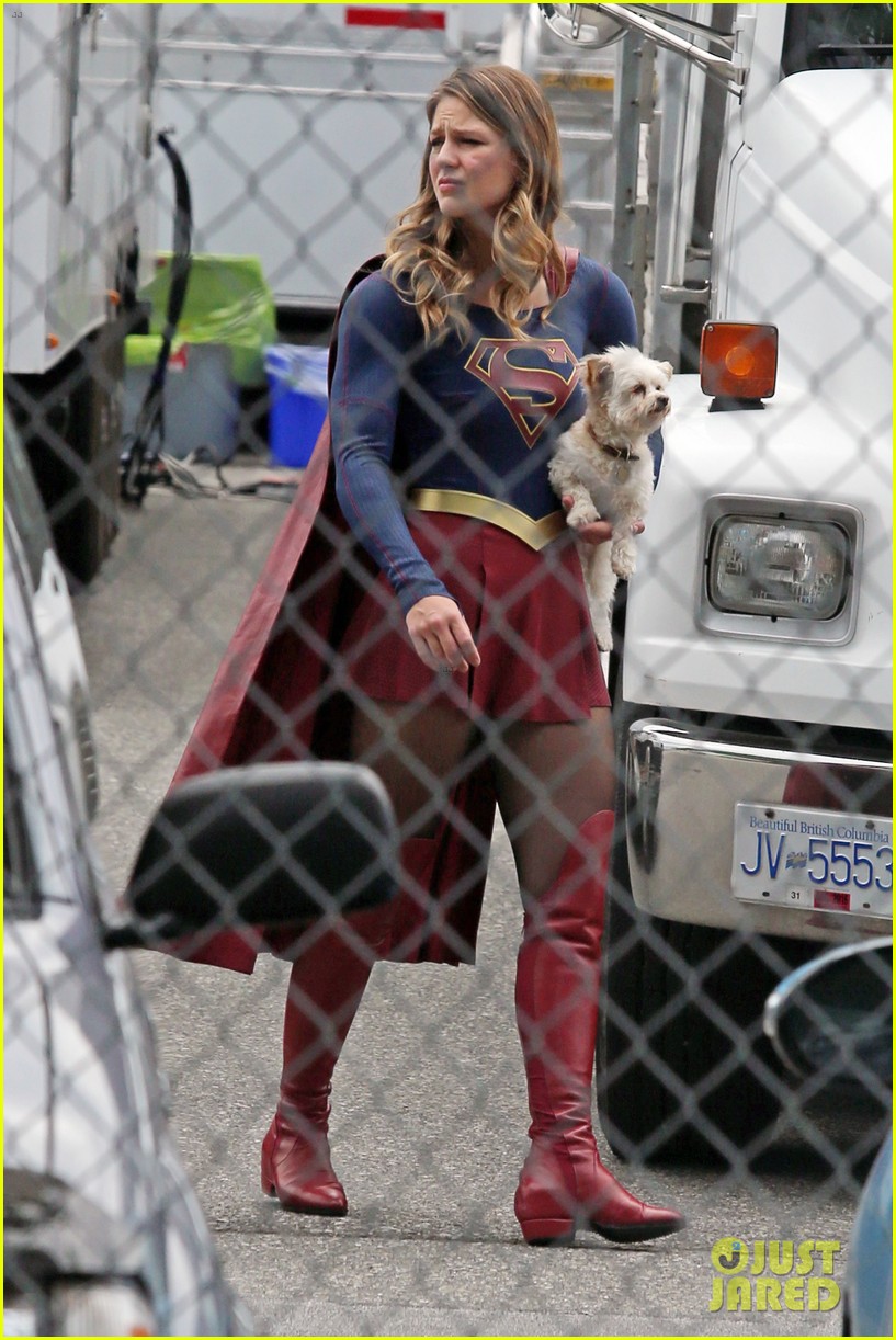 melissa benoist suits up for supergirl season 200910