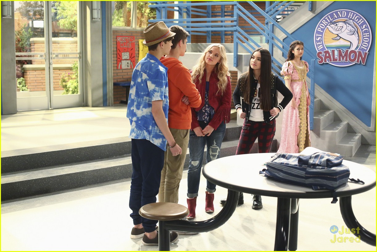 best friends whenever return july 25 first pics 01