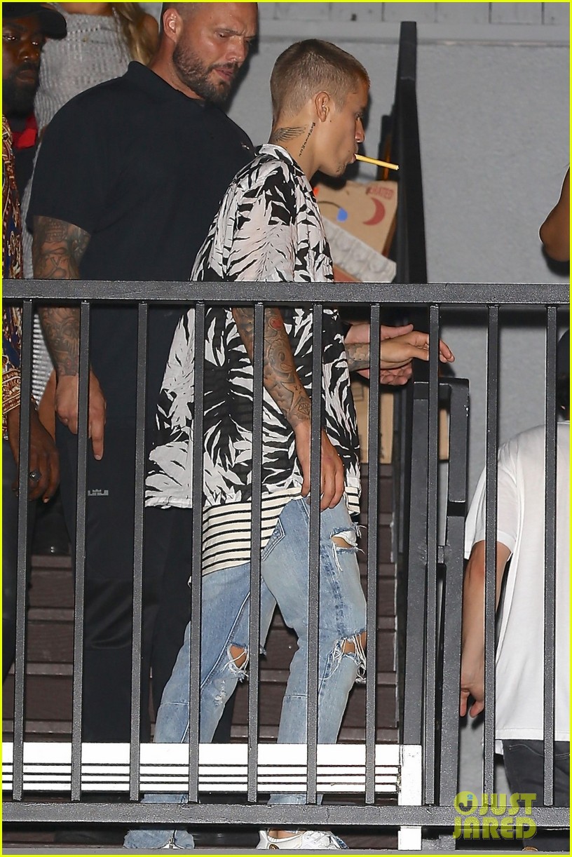 justin bieber parties in malibu over the weekend00723
