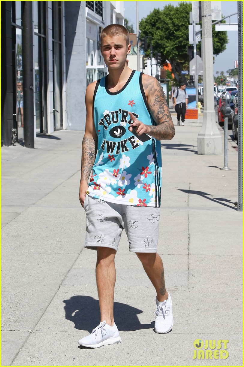 justin bieber lunch ralphs west hollywood 12