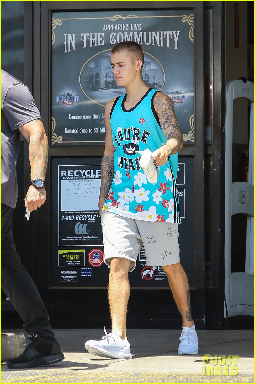justin bieber lunch ralphs west hollywood 30