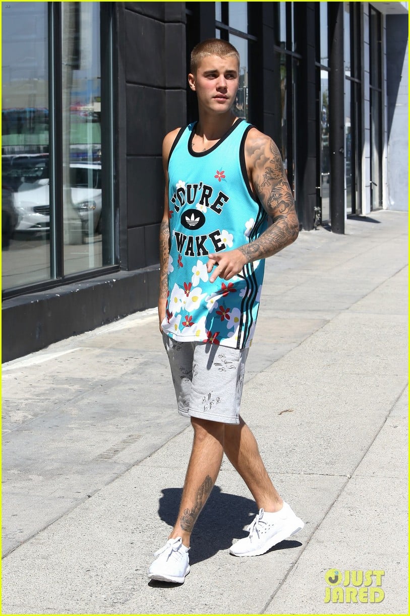 justin bieber lunch ralphs west hollywood 41