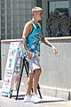 justin bieber lunch ralphs west hollywood 18