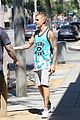 justin bieber lunch ralphs west hollywood 33