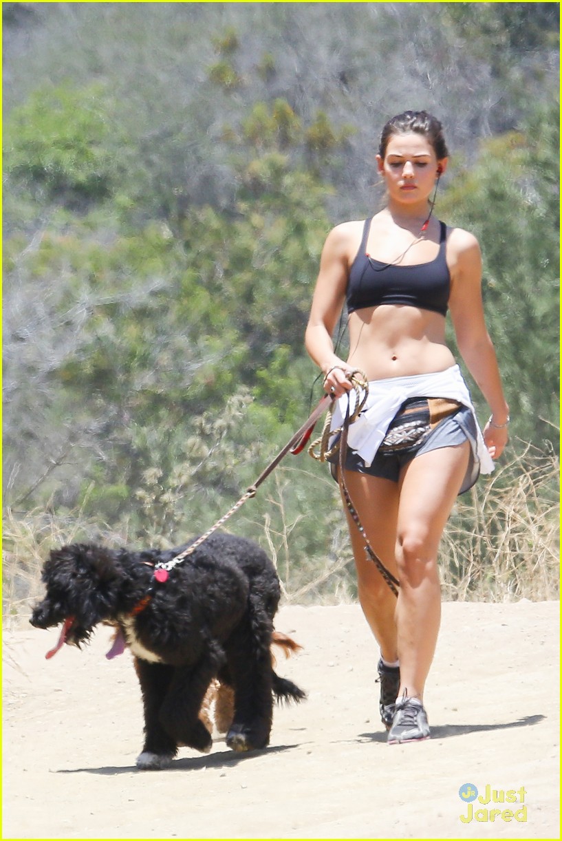 danielle campbell hike with her dogs 09