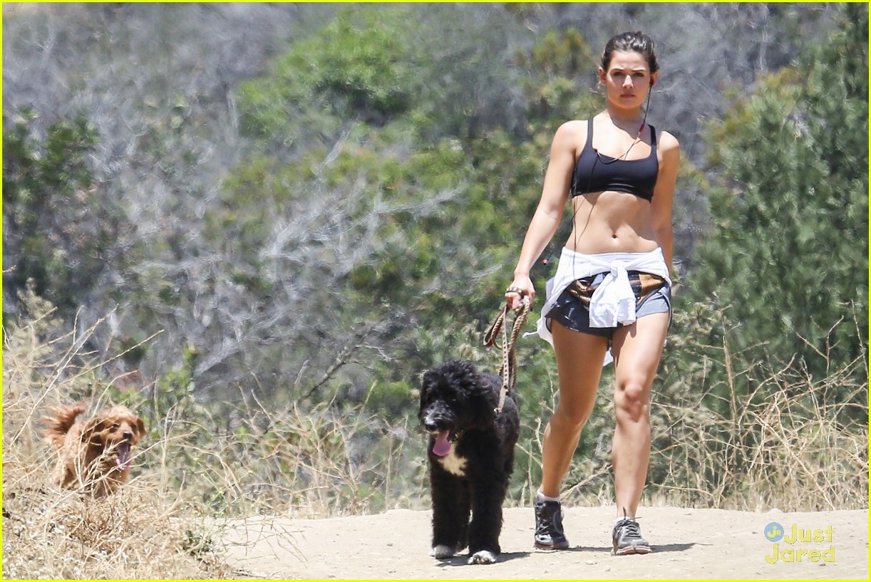 danielle campbell hike with her dogs 15