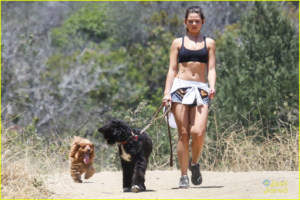 danielle campbell hike with her dogs 17