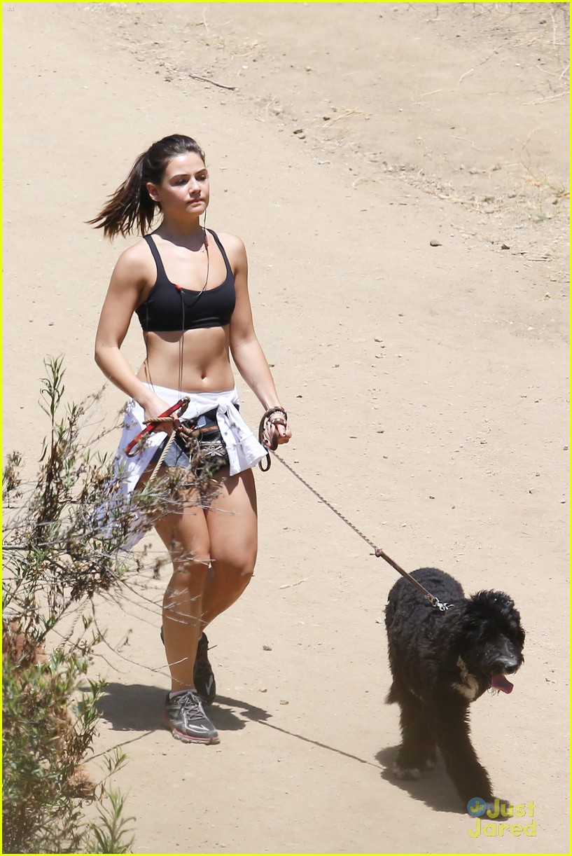 danielle campbell hike with her dogs 25