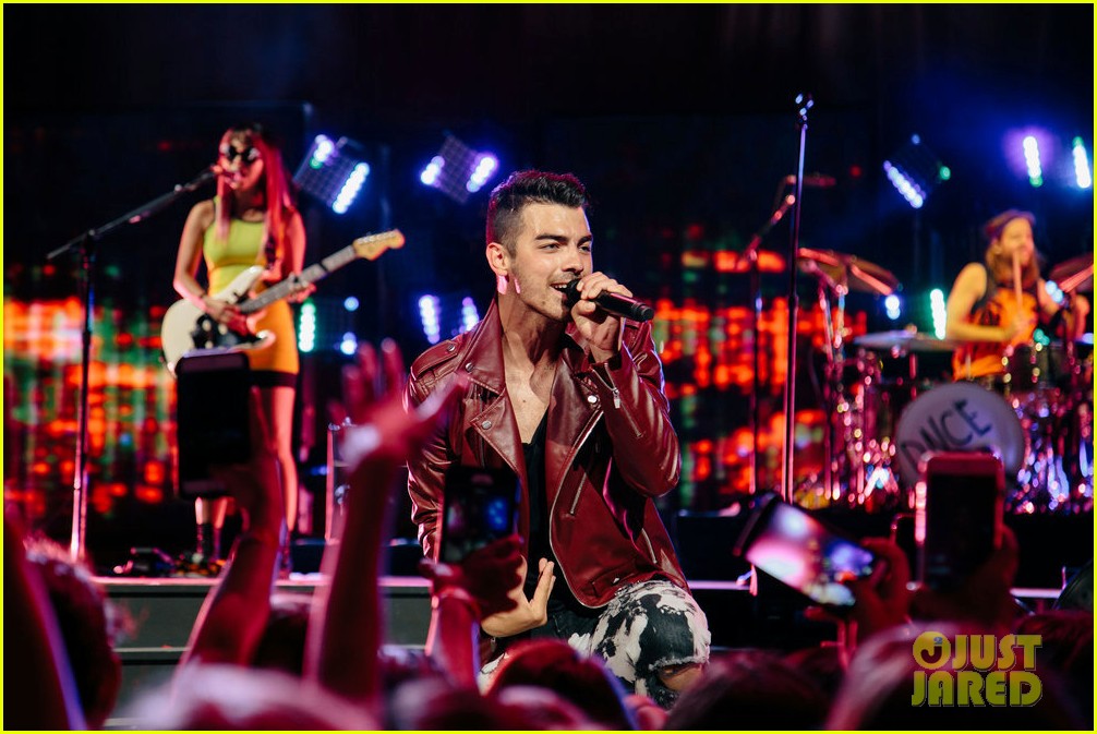 dnce fourth of july 02