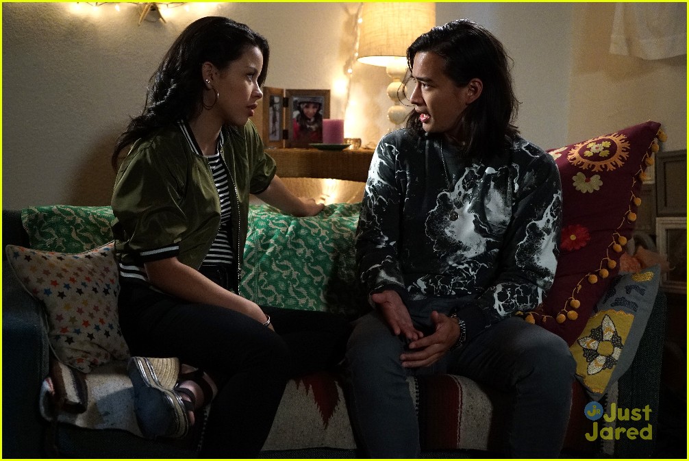 the fosters now or then stills 19