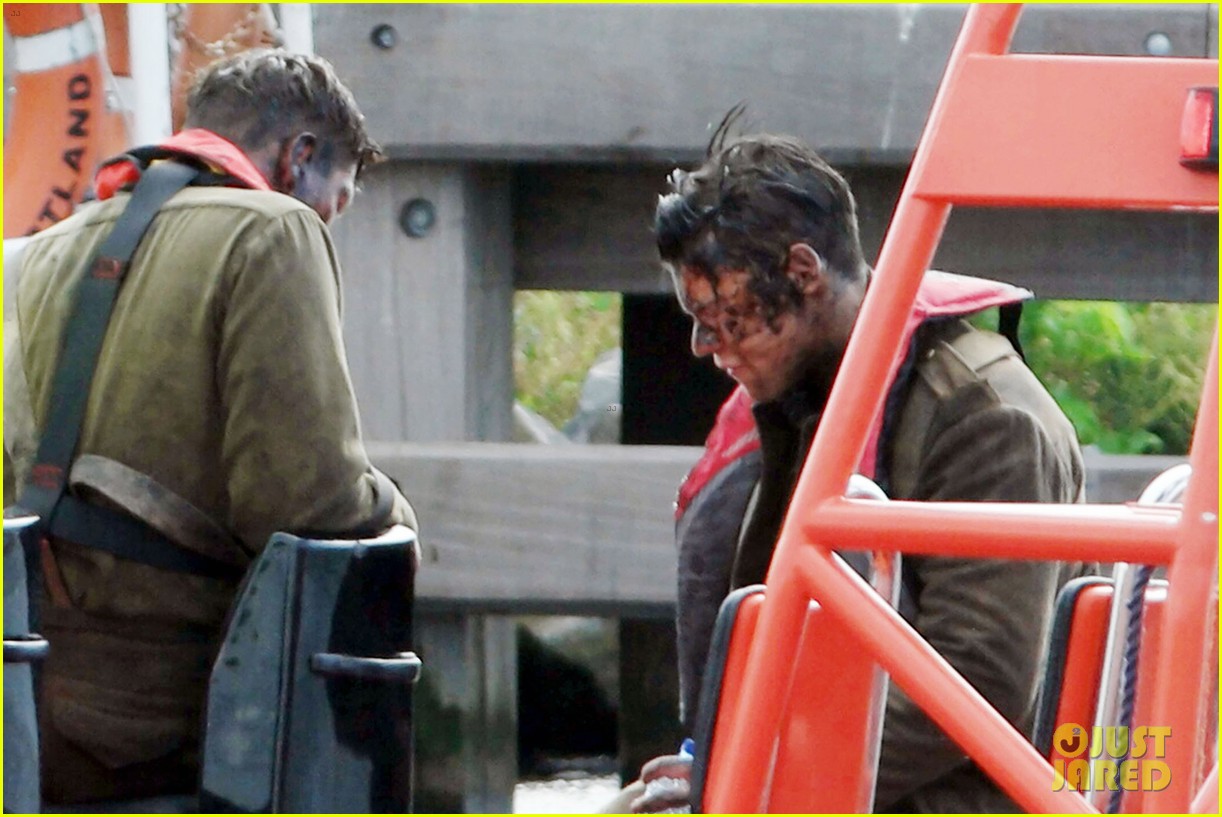 harry styles gets dirty on the set of dunkirk 08