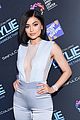 kylie jenner debuts her new short haircut 04