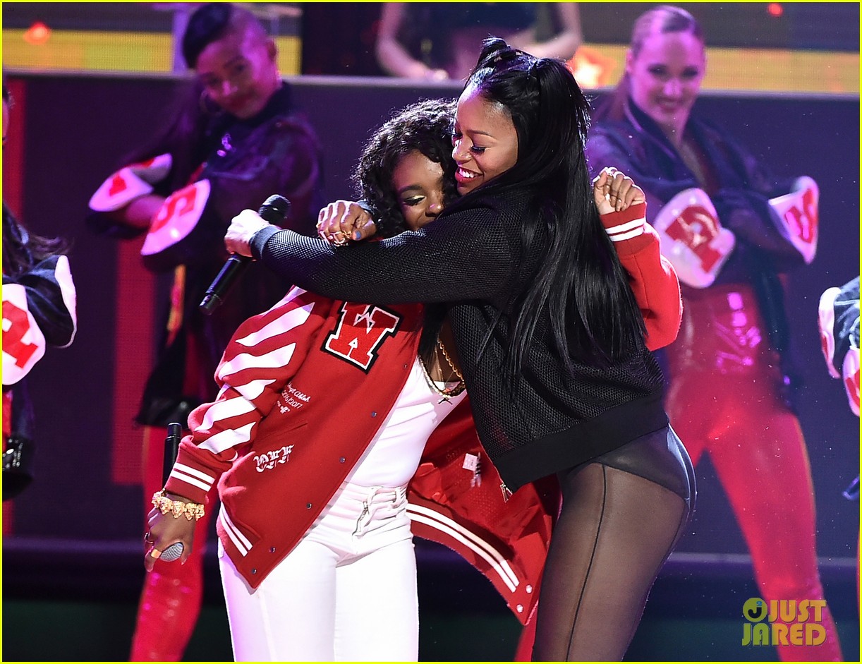 keke palmer takes the stage at vh1 hip hop honors 01