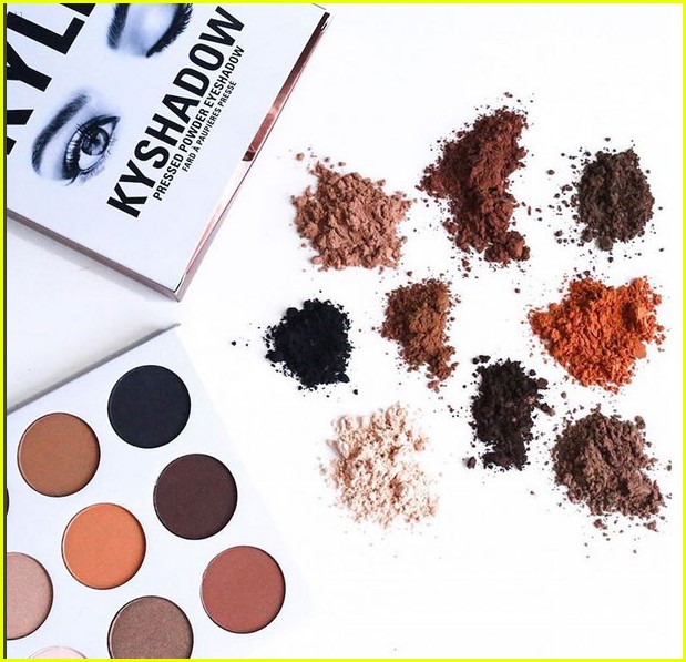 kylie jenner reveals eyeshadow palette 02