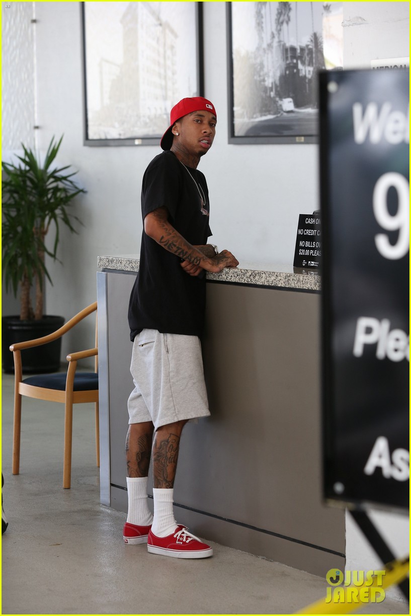kylie jenner runs errands with tyga after calling him her husband 38