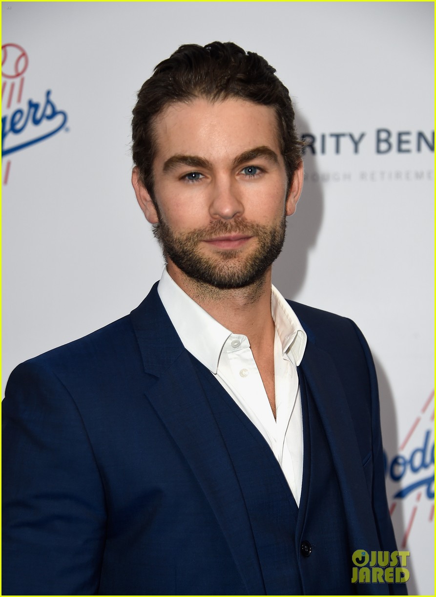 lea michele taylor lautner chace crawford dodgers fdn gala 06