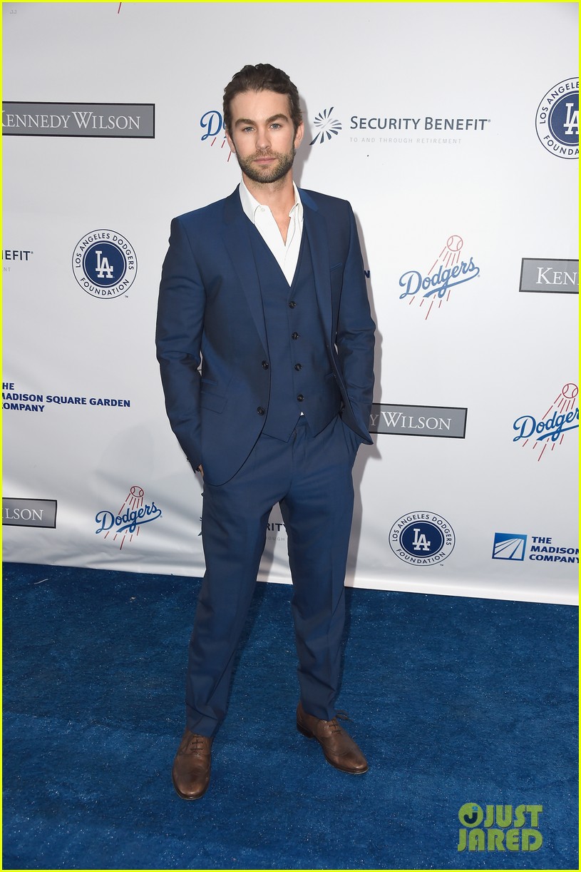 lea michele taylor lautner chace crawford dodgers fdn gala 15