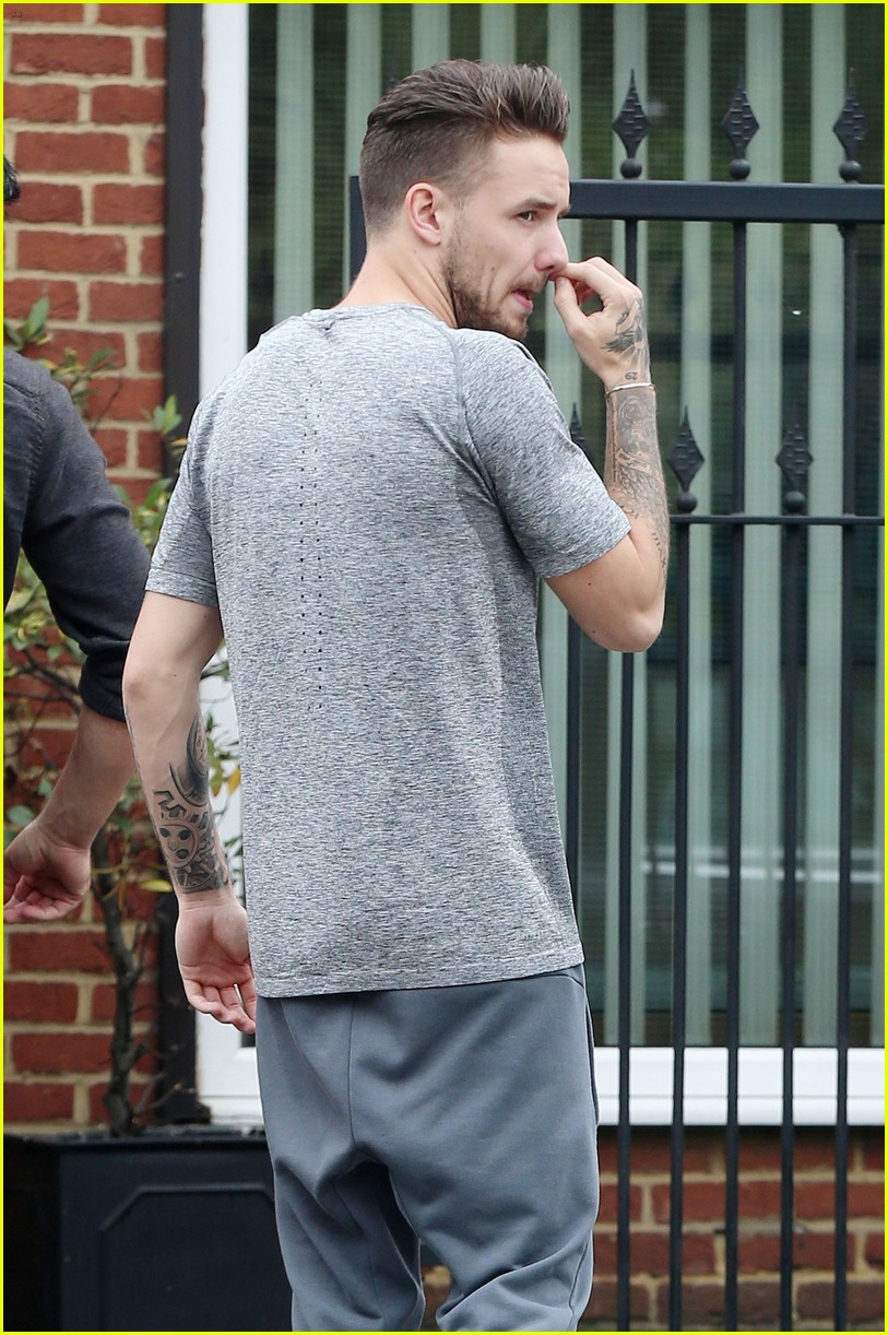 liam payne heads to studio after announcing record deal 06
