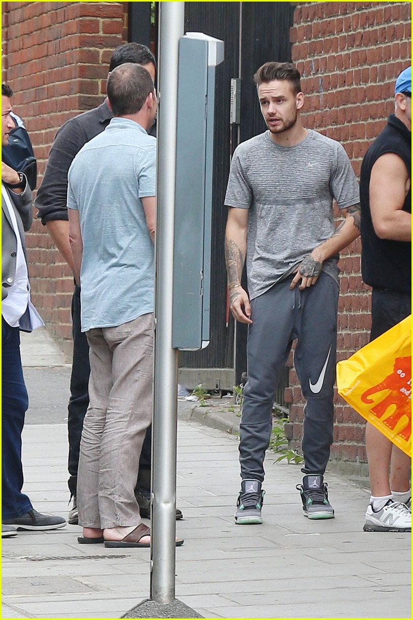 liam payne heads to studio after announcing record deal 23