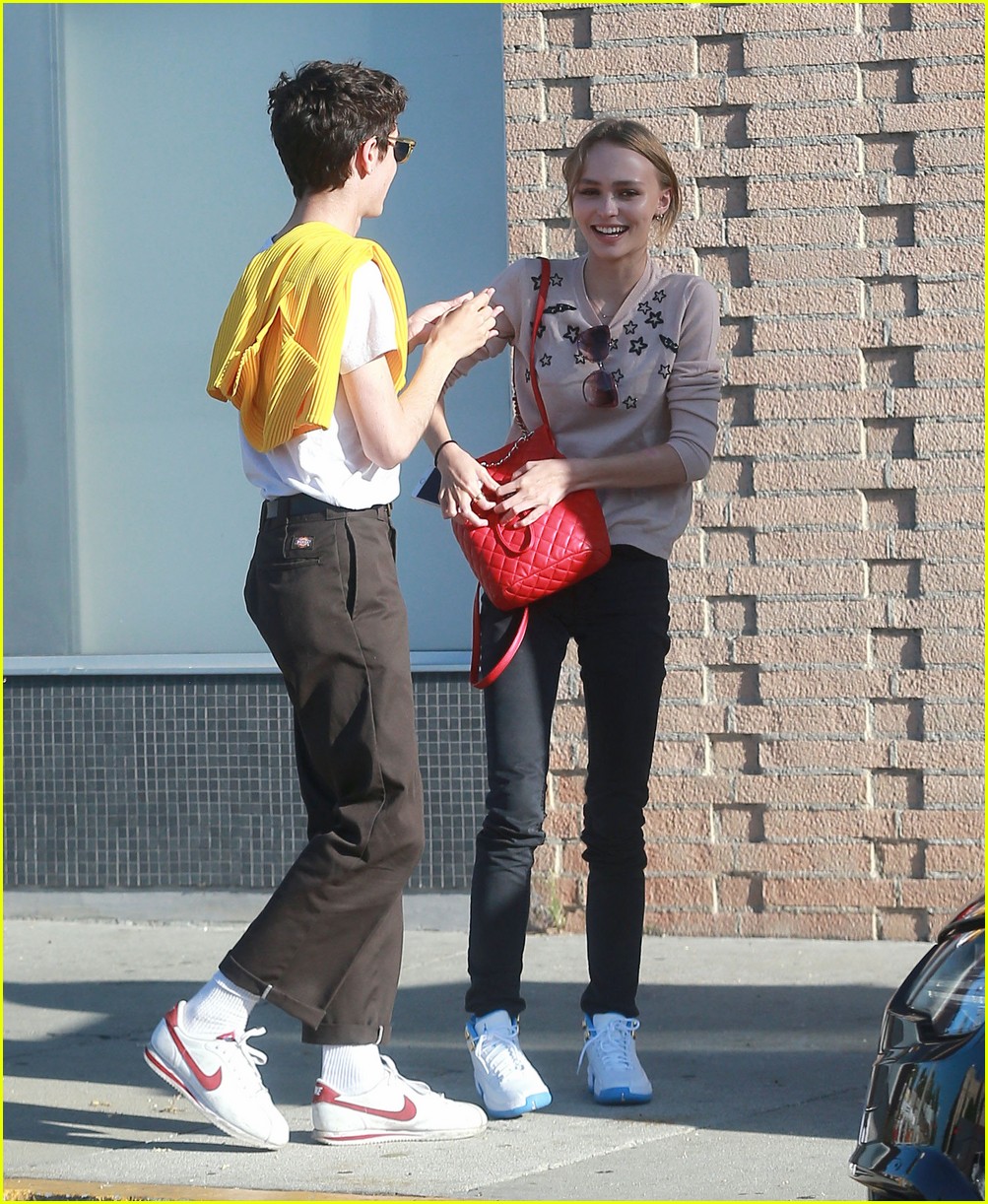 lily rose depp has a casual lunch in hollywood 02