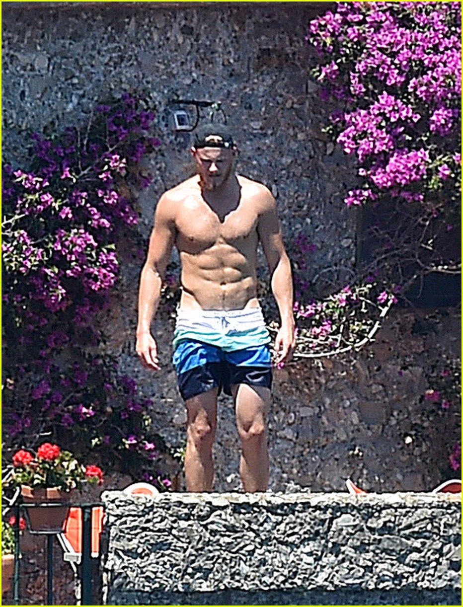 alexander ludwig goes shirtless while working out in italy 19