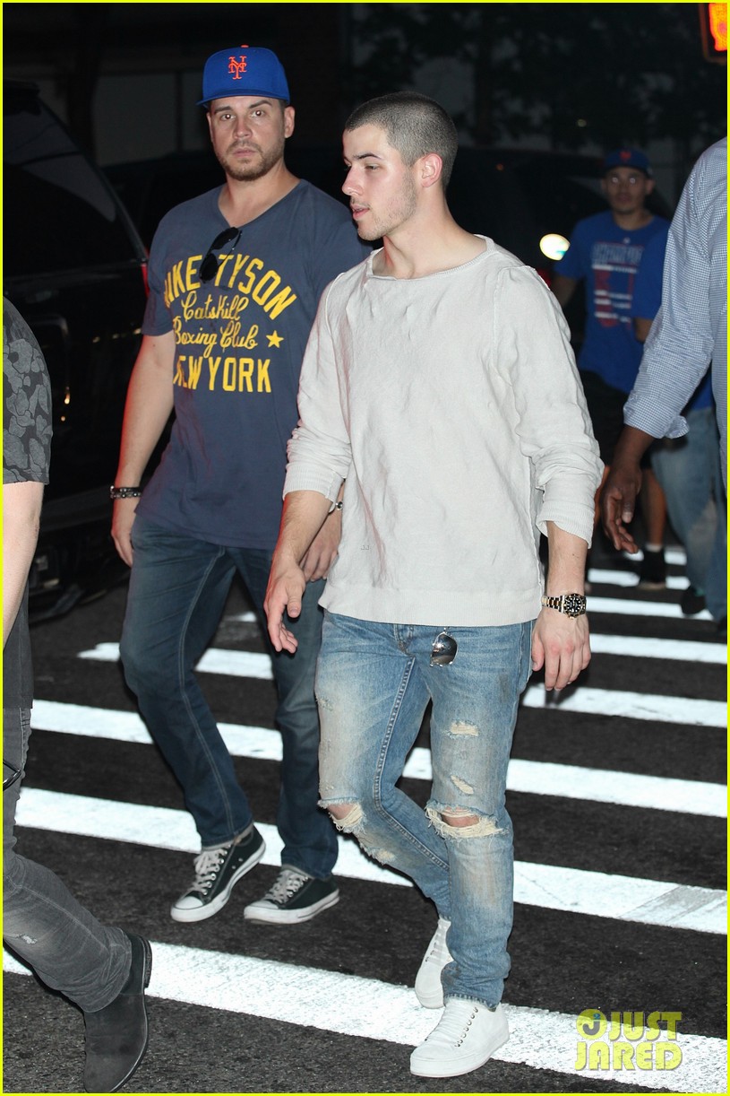 nick jonas fave uncle ice cream nyc hotel exit 05