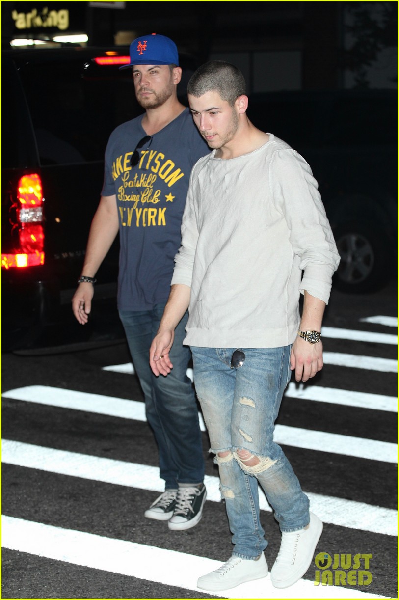 nick jonas fave uncle ice cream nyc hotel exit 09