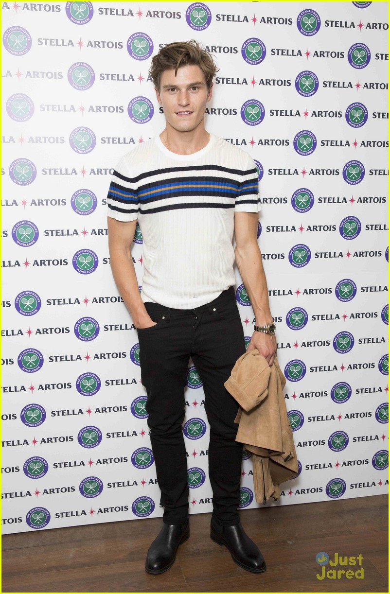 oliver cheshire admits hes pixie lott biggest fan 04