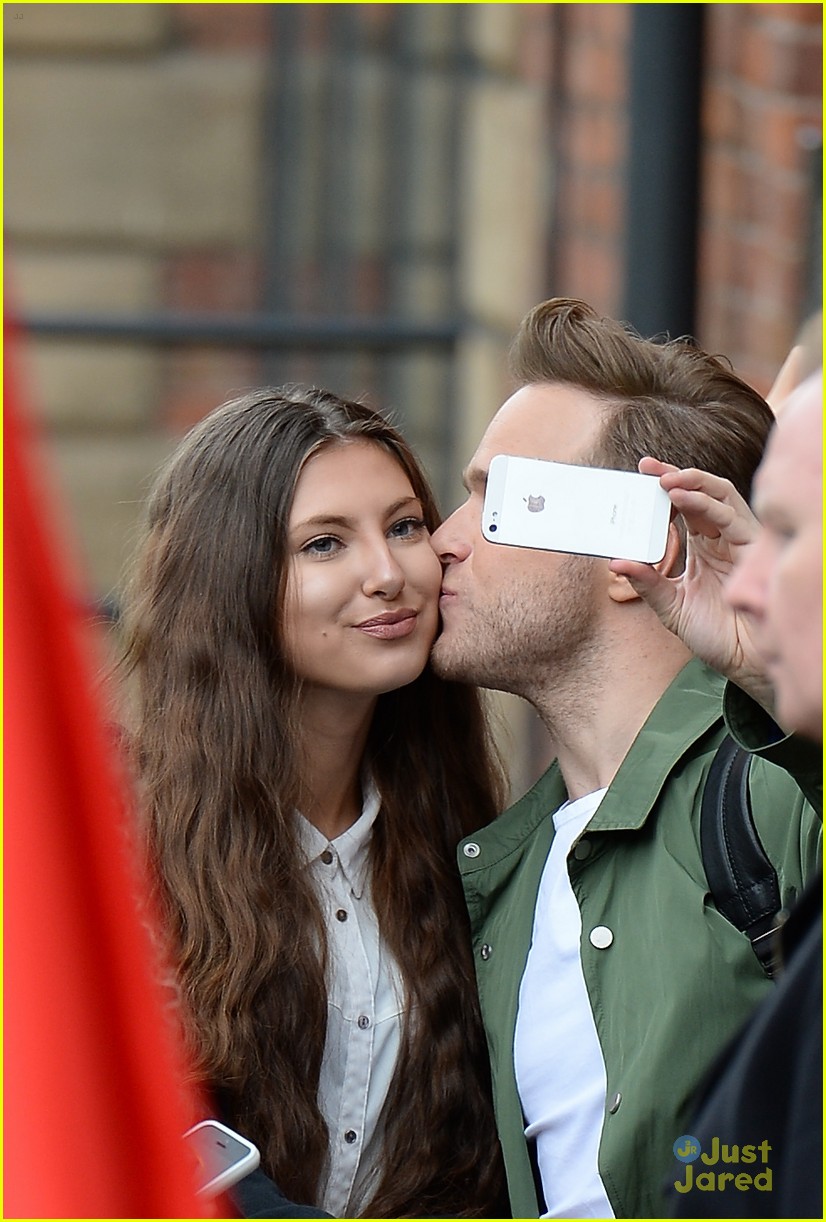 olly murs kissing fans radio tour stop 05
