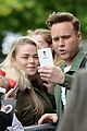 olly murs kissing fans radio tour stop 10