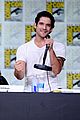 tyler posey does flashdance wet t shirt dance for comic con 02