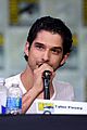 tyler posey does flashdance wet t shirt dance for comic con 12