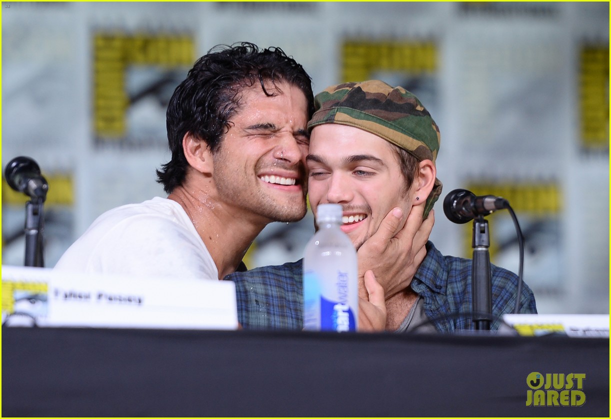 tyler posey does flashdance wet t shirt dance for comic con 17