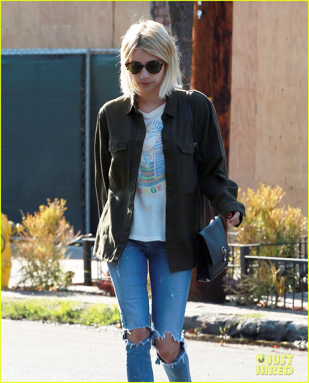 emma roberts steps out after holiday weekend26830