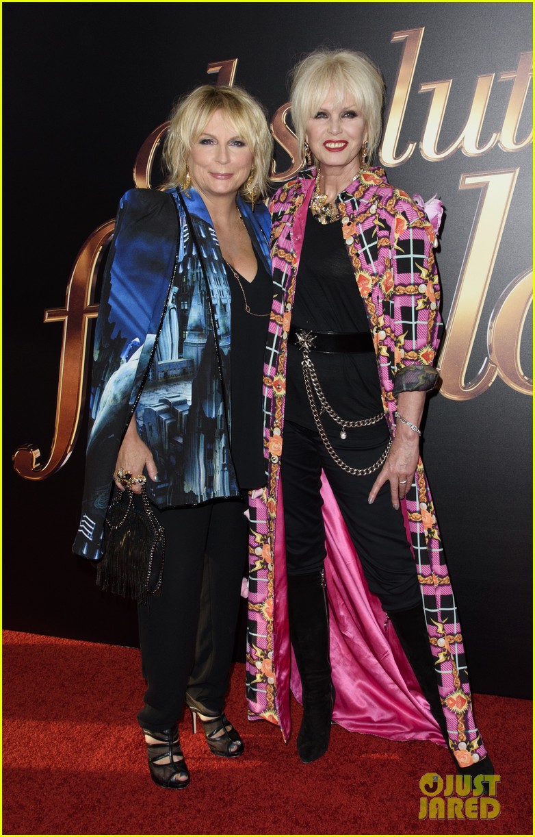 jennifer saunders joanna lumley are absolutely fabulous in nyc 16