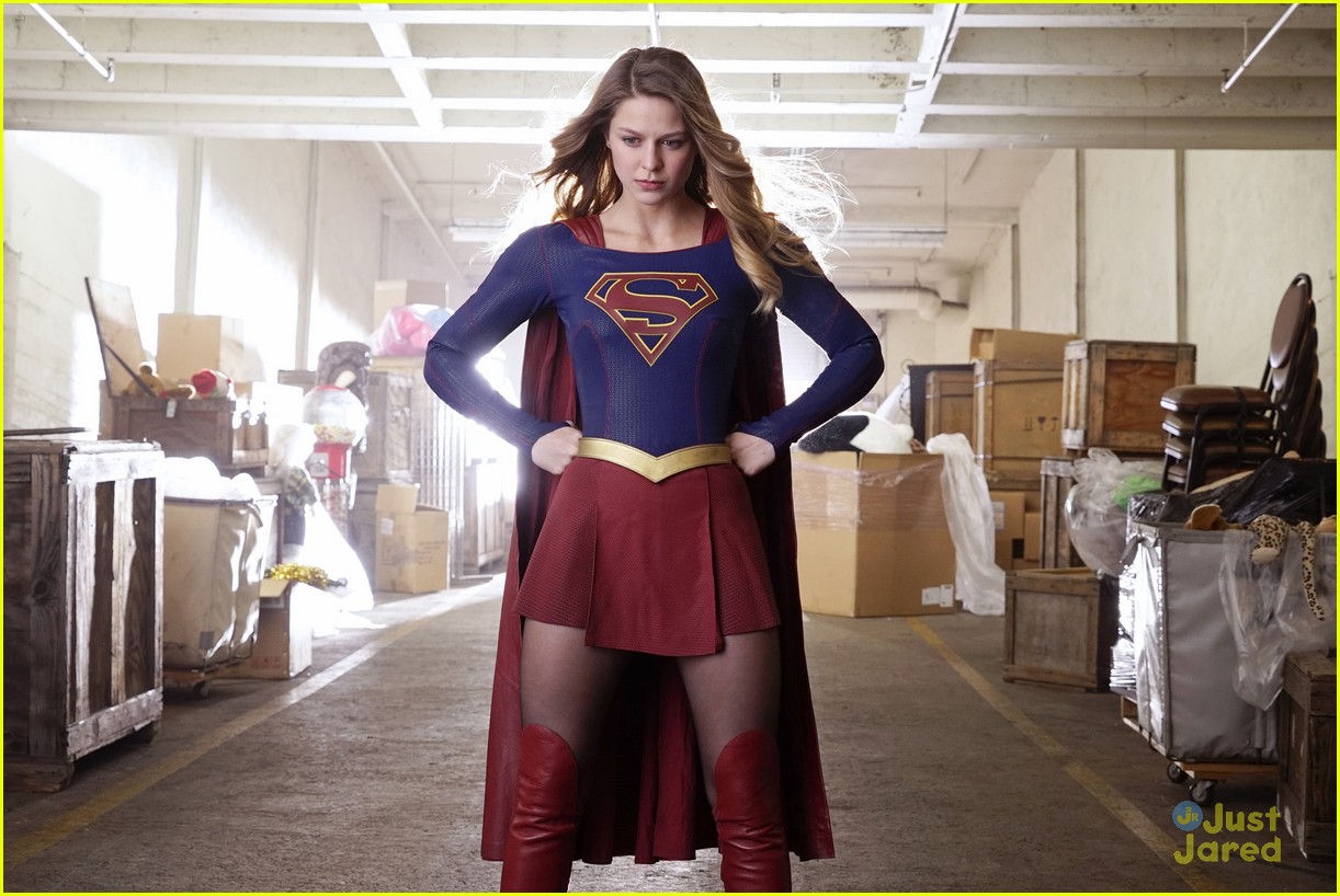 supergirl airing cw august before premiere 07