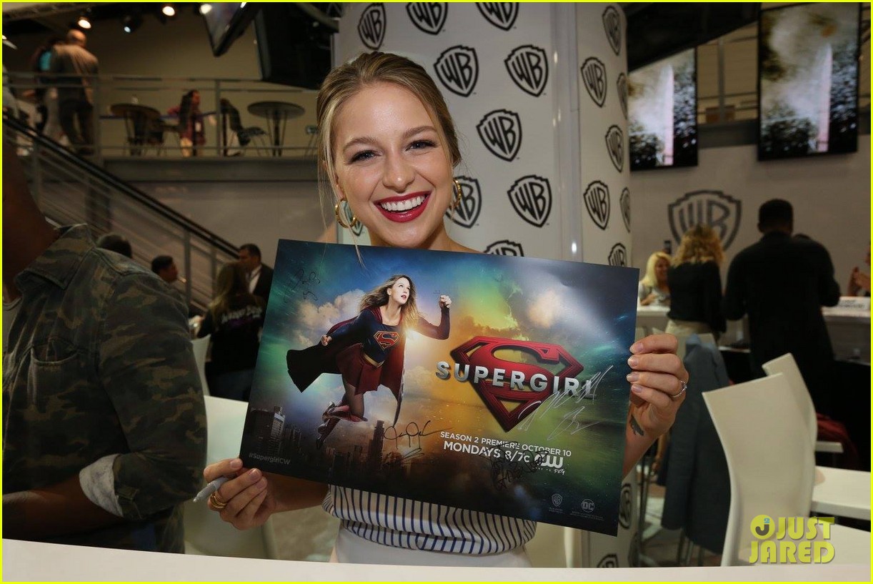supergirl talk moving to cw comic con 20