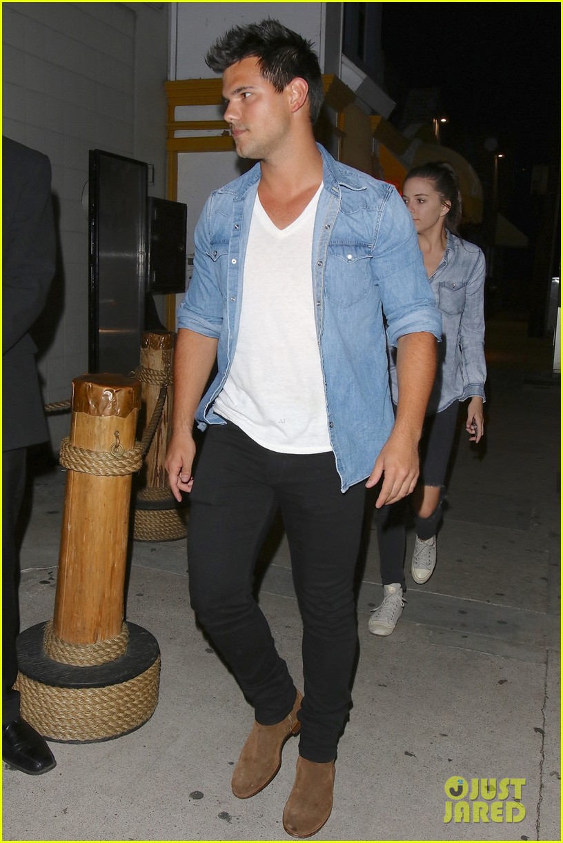 taylor lautner date night nice guy after comic con 07