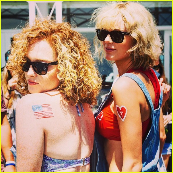 taylor swift shares more july fourth photos with while squad 04