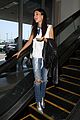 victoria justice jets out after teen choice host announcement 05