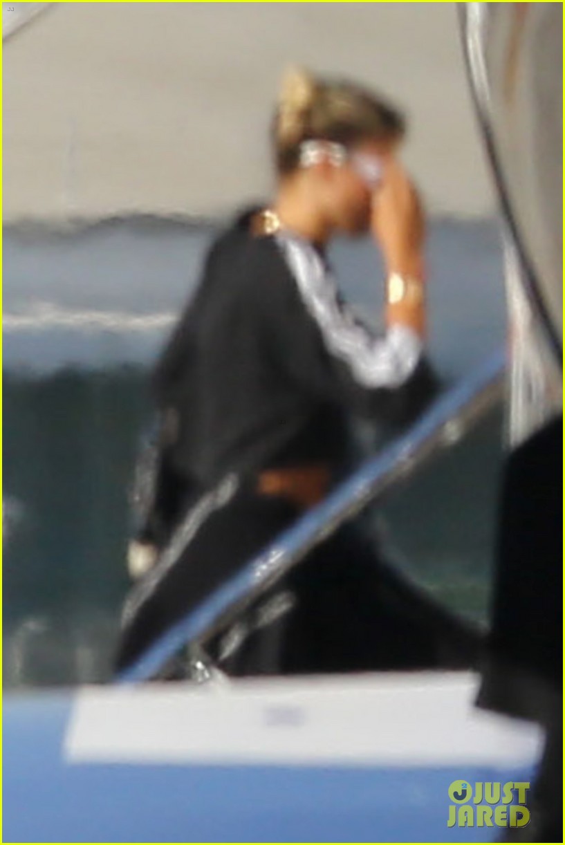 Rumored Couple Justin Bieber & Sofia Richie Vacation in Japan! | Photo ...