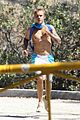 justin bieber goes on a shirtless solo hike 07