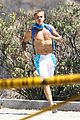 justin bieber goes on a shirtless solo hike 15