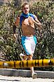 justin bieber goes on a shirtless solo hike 33