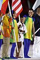 simone biles carries flag at olympics closing ceremony 2016 07