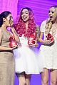 chloe halle perform laura sanchez wins nyx face awards 07